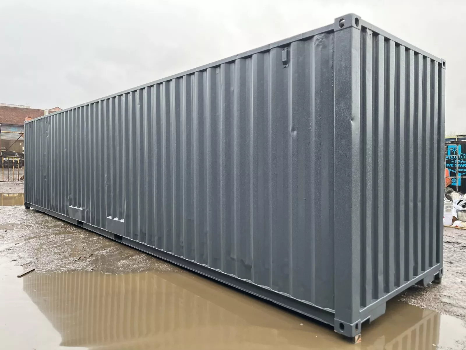 40ft x 8ft Roller Shutter Shipping Container – Secure, Accessible, and Weatherproof Storage - Imagen 8