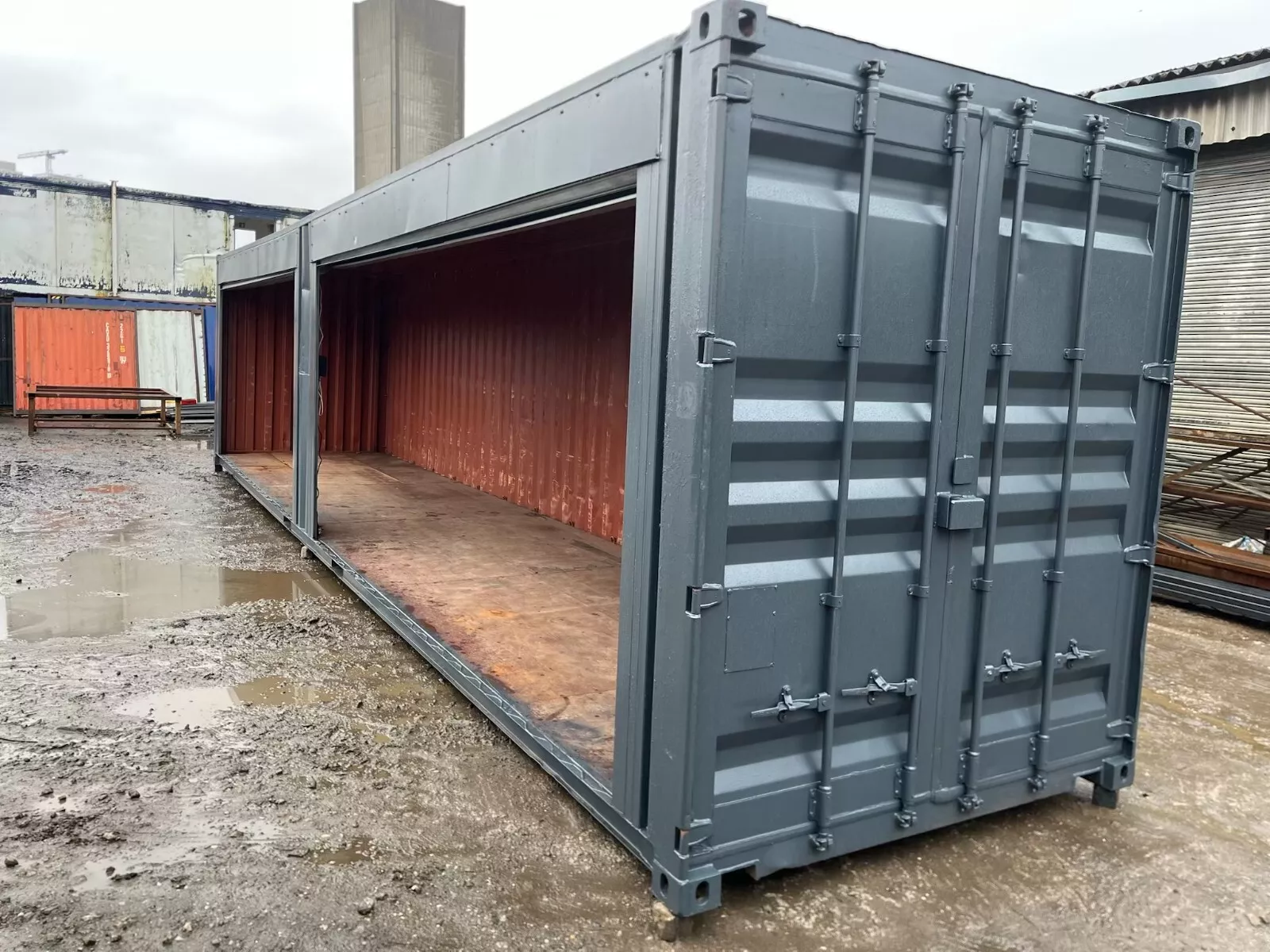 40ft x 8ft Roller Shutter Shipping Container – Secure, Accessible, and Weatherproof Storage - Imagen 7